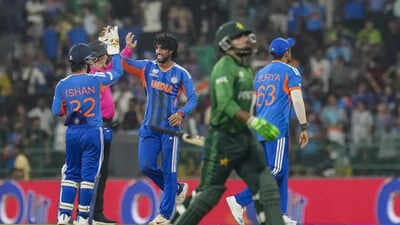 Basit Ali: ‘India used to fear us’: Pakistan’s Mohammad Amir, Basit Ali blast Shadab Khan for digs at seniors | Cricket News