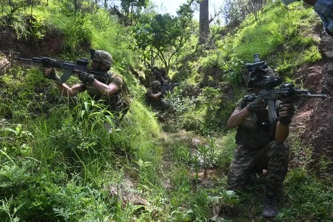 Pak violates ceasefire along LoC in Kupwara