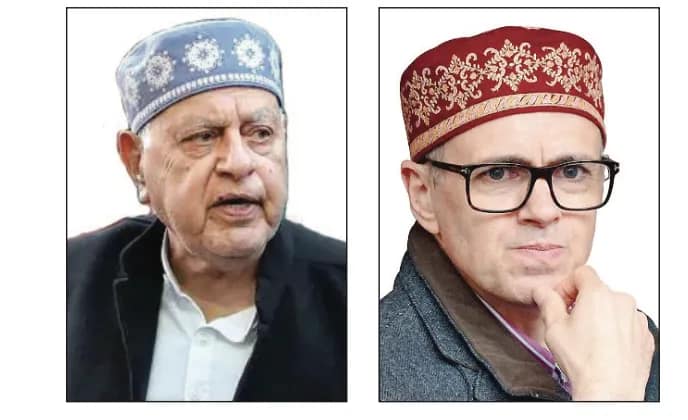 Dr Farooq, CM Omar greet people on Urs of Hazrat Mian Abdullah Larvi