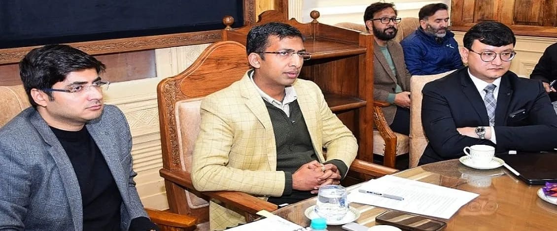 Div Com Kashmir reviews arrangements for 6th edition of Khelo India Winter Games