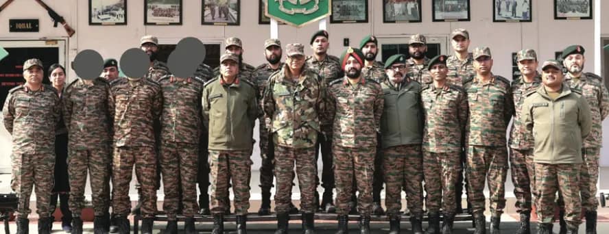 GOC White Knight Corps reviews security, operational preparedness in Rajouri, Poonch